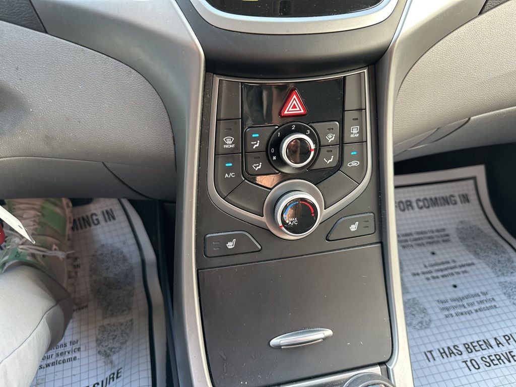 2014 Hyundai Elantra SE