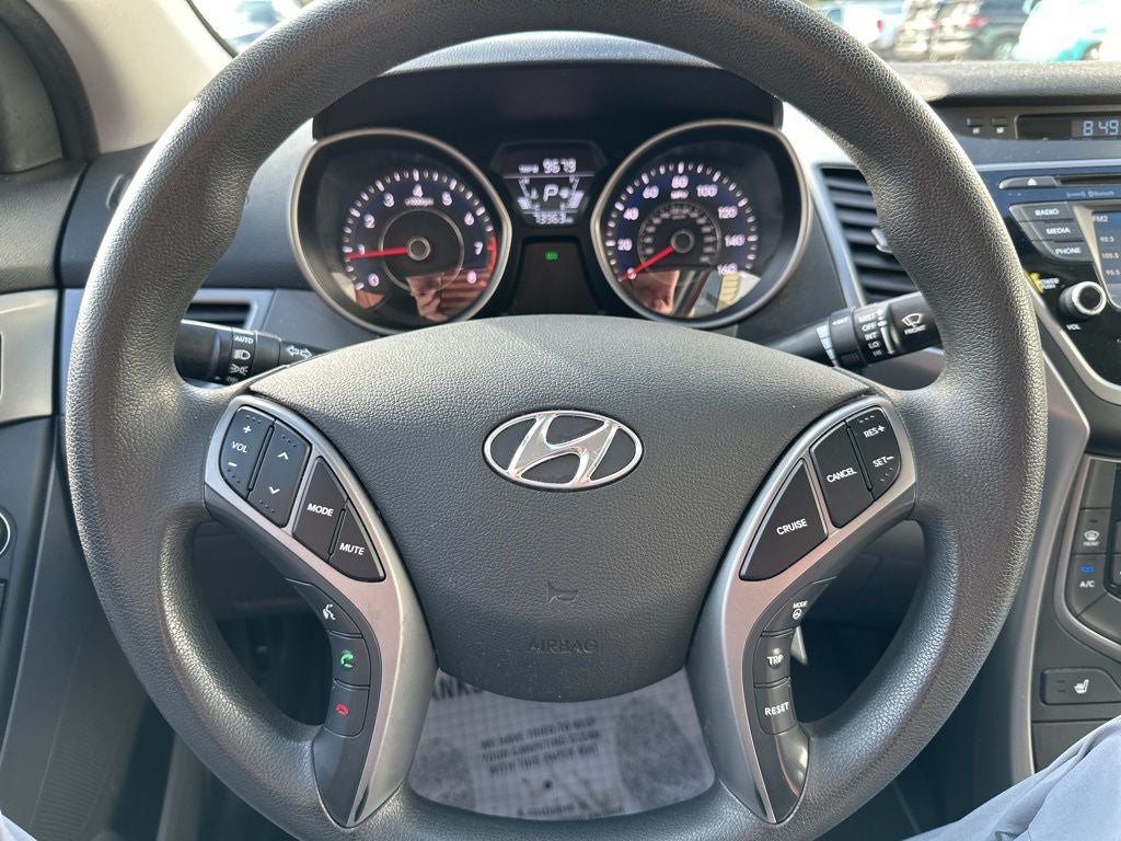 2014 Hyundai Elantra SE