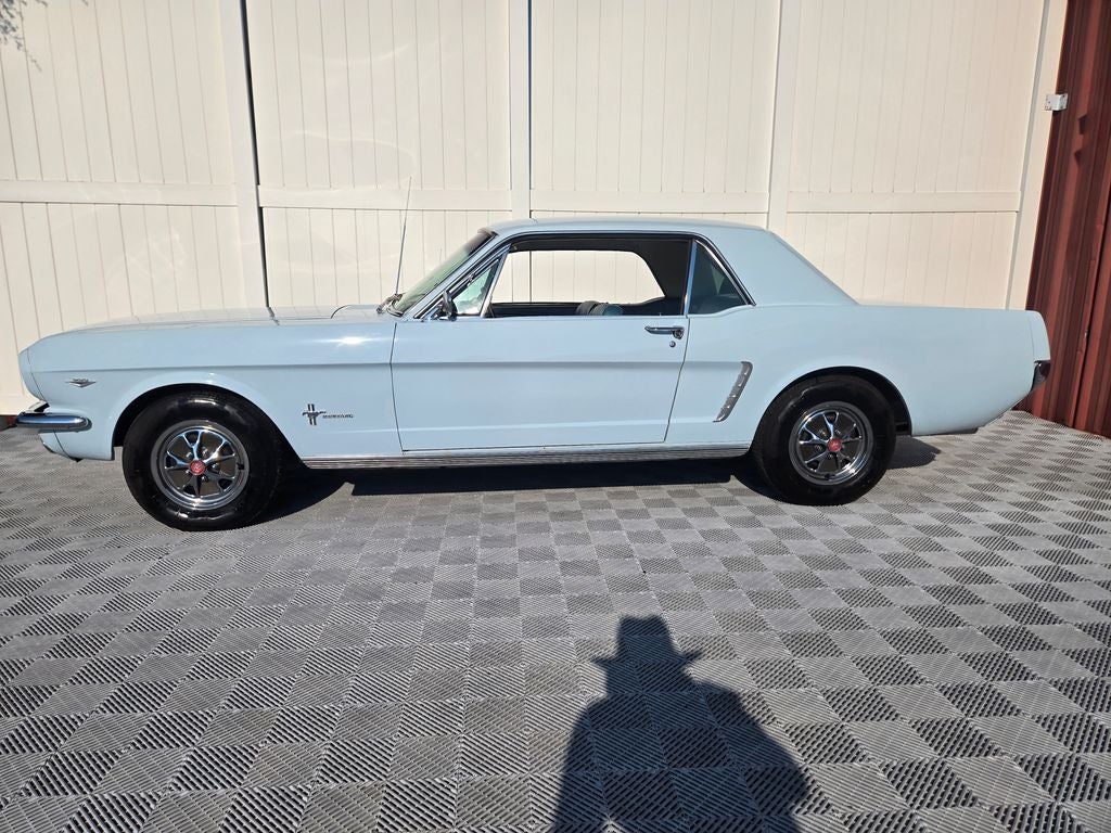 1965 Ford Mustang Base