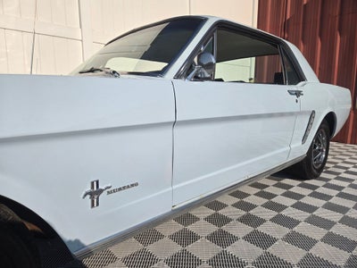 1965 Ford Mustang Base
