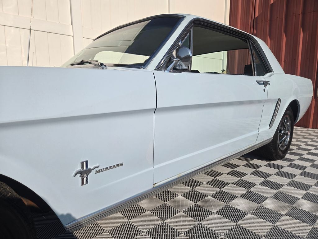 1965 Ford Mustang Base