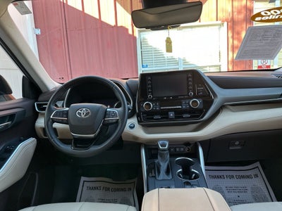 2021 Toyota Highlander XLE