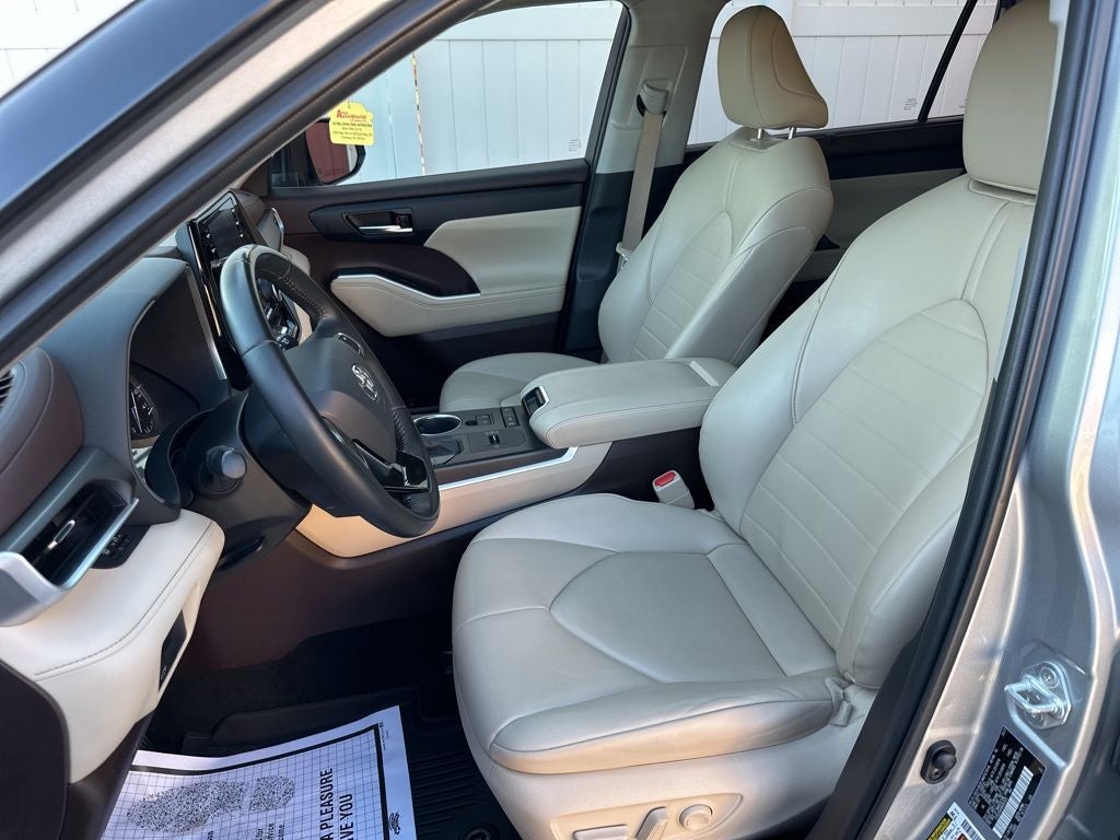 2021 Toyota Highlander XLE