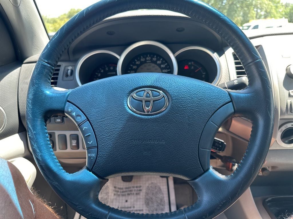 2006 Toyota Tacoma Base V6