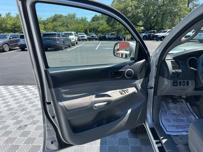 2006 Toyota Tacoma Base V6