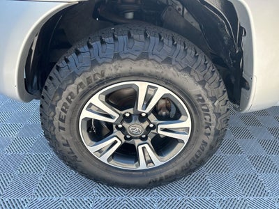 2006 Toyota Tacoma Base V6