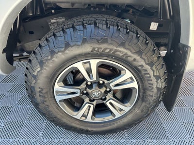 2006 Toyota Tacoma Base V6