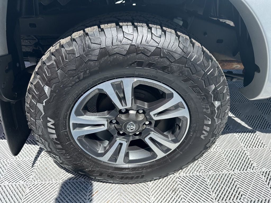 2006 Toyota Tacoma Base V6