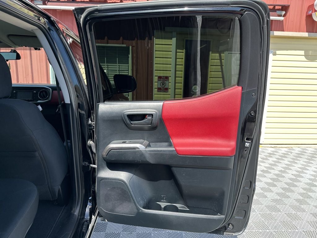 2016 Toyota Tacoma SR5