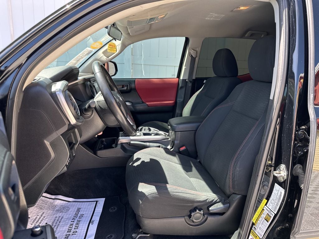 2016 Toyota Tacoma SR5