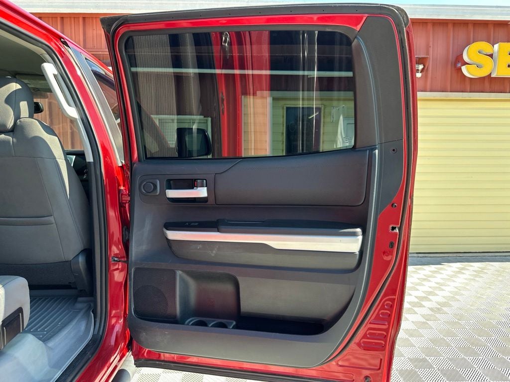 2015 Toyota Tundra SR5
