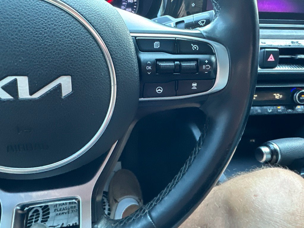 2022 Kia K5 EX