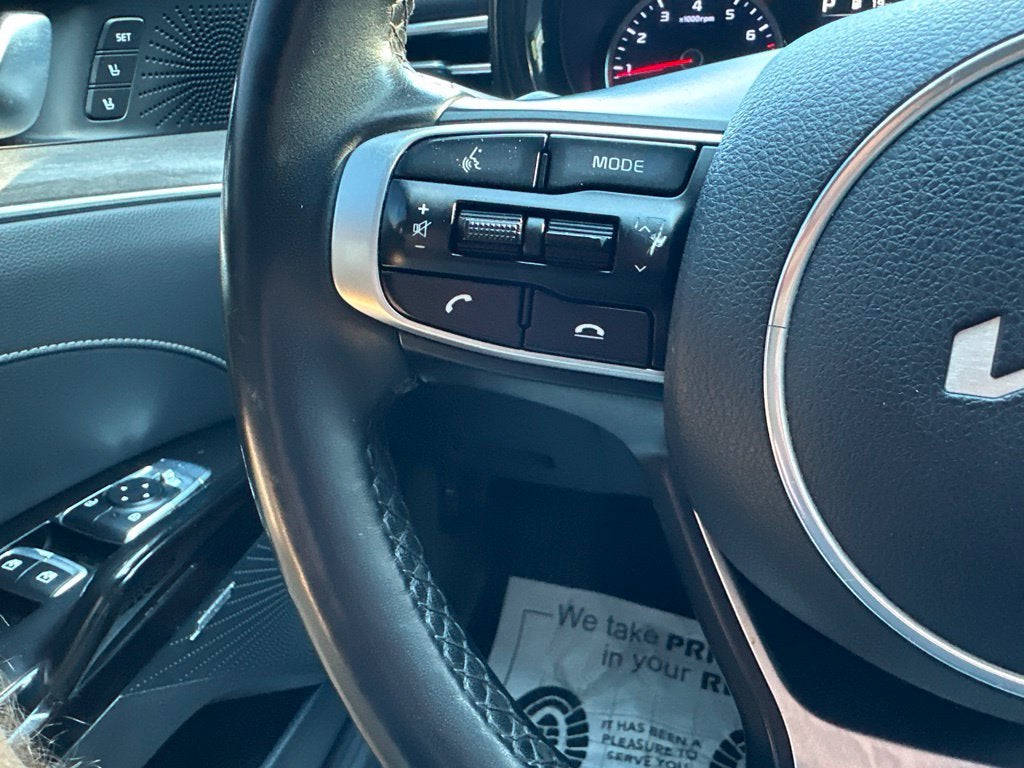 2022 Kia K5 EX