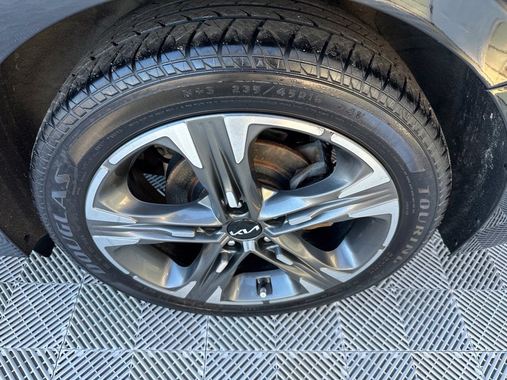 2022 Kia K5 EX