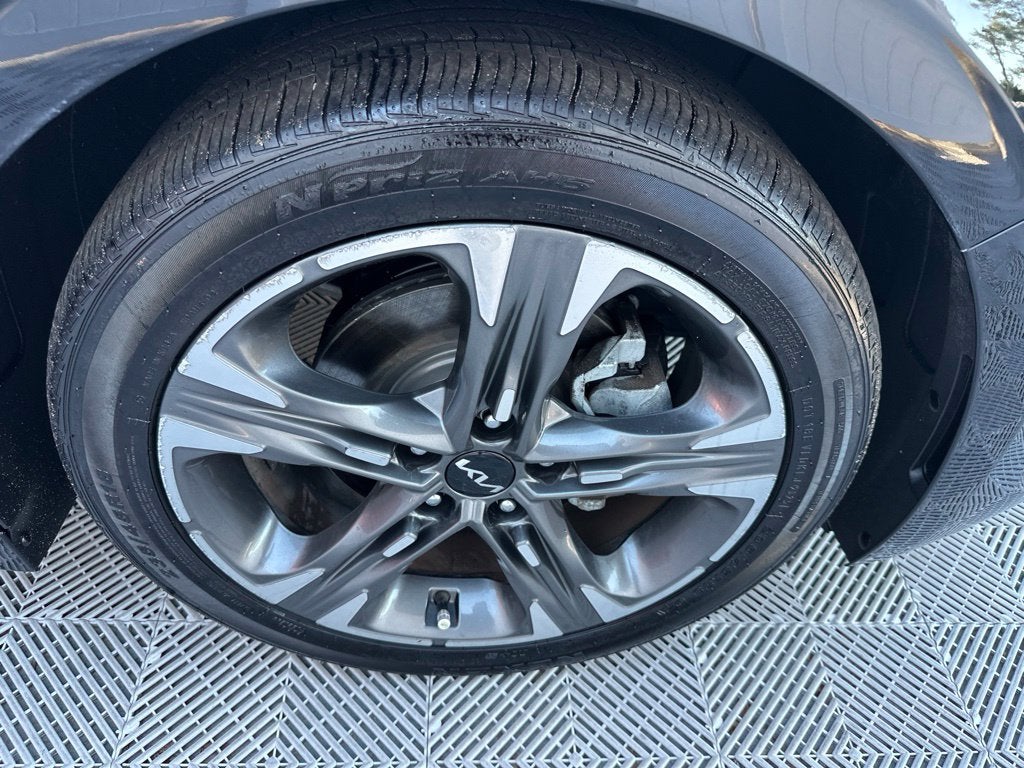 2022 Kia K5 EX