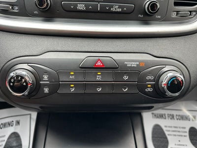 2016 Kia Sorento LX