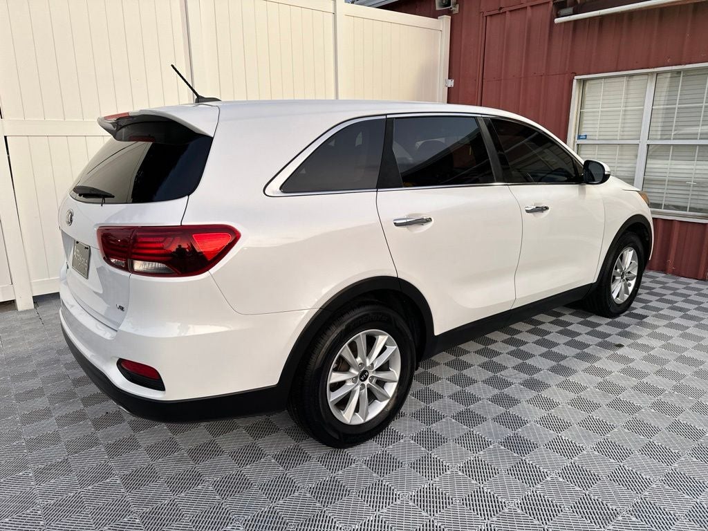 2019 Kia Sorento LX