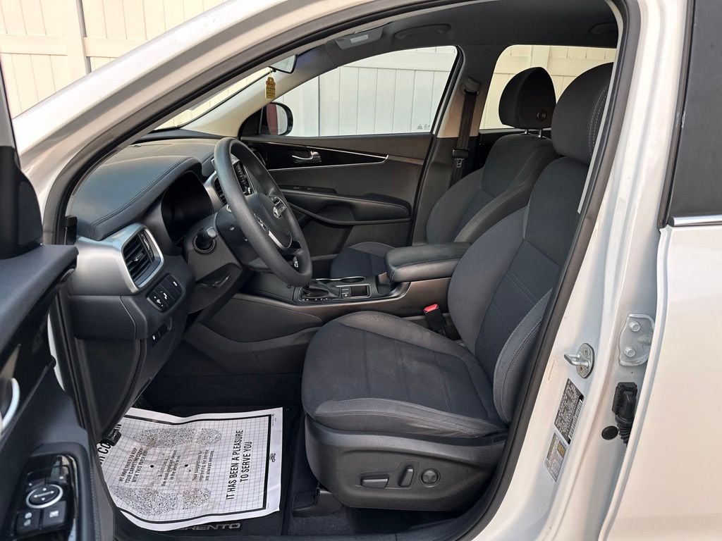 2019 Kia Sorento LX
