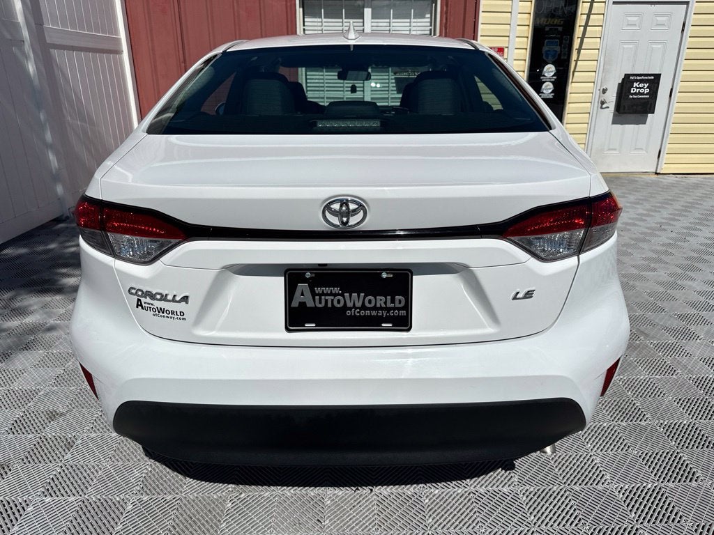 2025 Toyota Corolla LE
