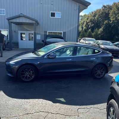 2019 Tesla Model 3 Base