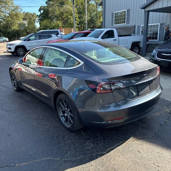 2019 Tesla Model 3 Base