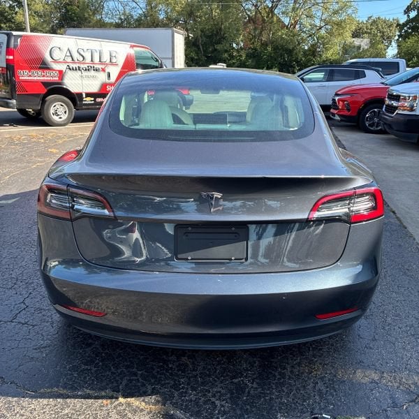 2019 Tesla Model 3 Base