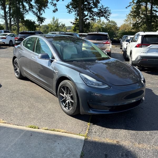 2019 Tesla Model 3 Base