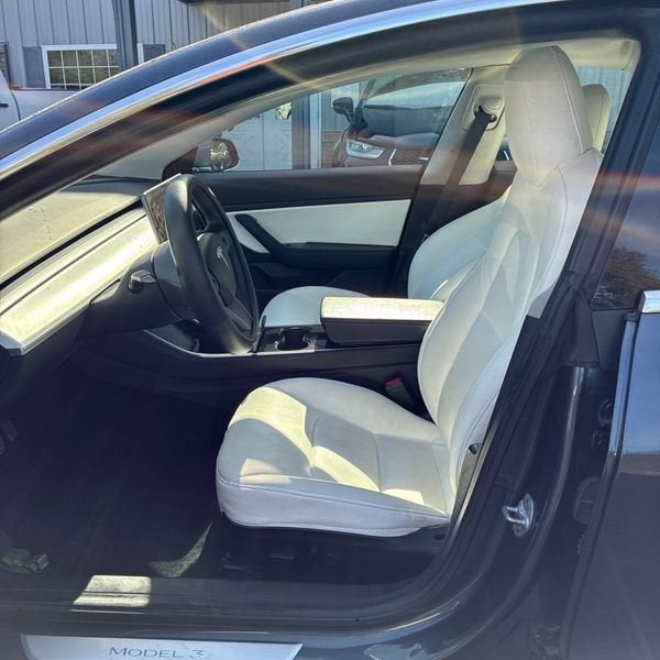 2019 Tesla Model 3 Base