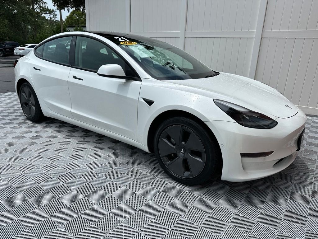 2021 Tesla Model 3 Standard Range Plus