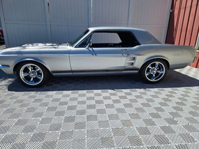 1967 Ford Mustang Base