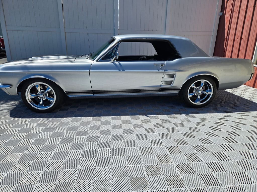 1967 Ford Mustang Base