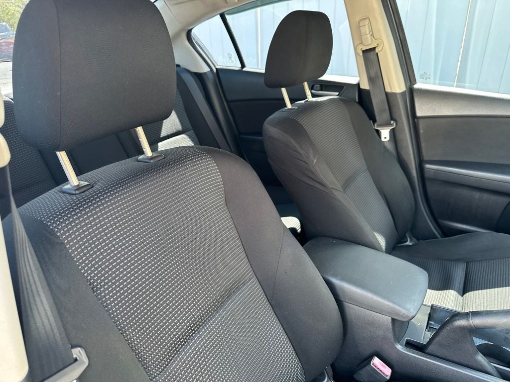2013 Mazda Mazda3 i Touring