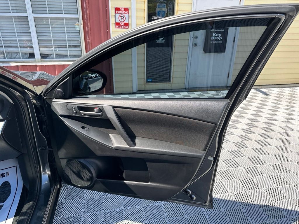 2013 Mazda Mazda3 i Touring