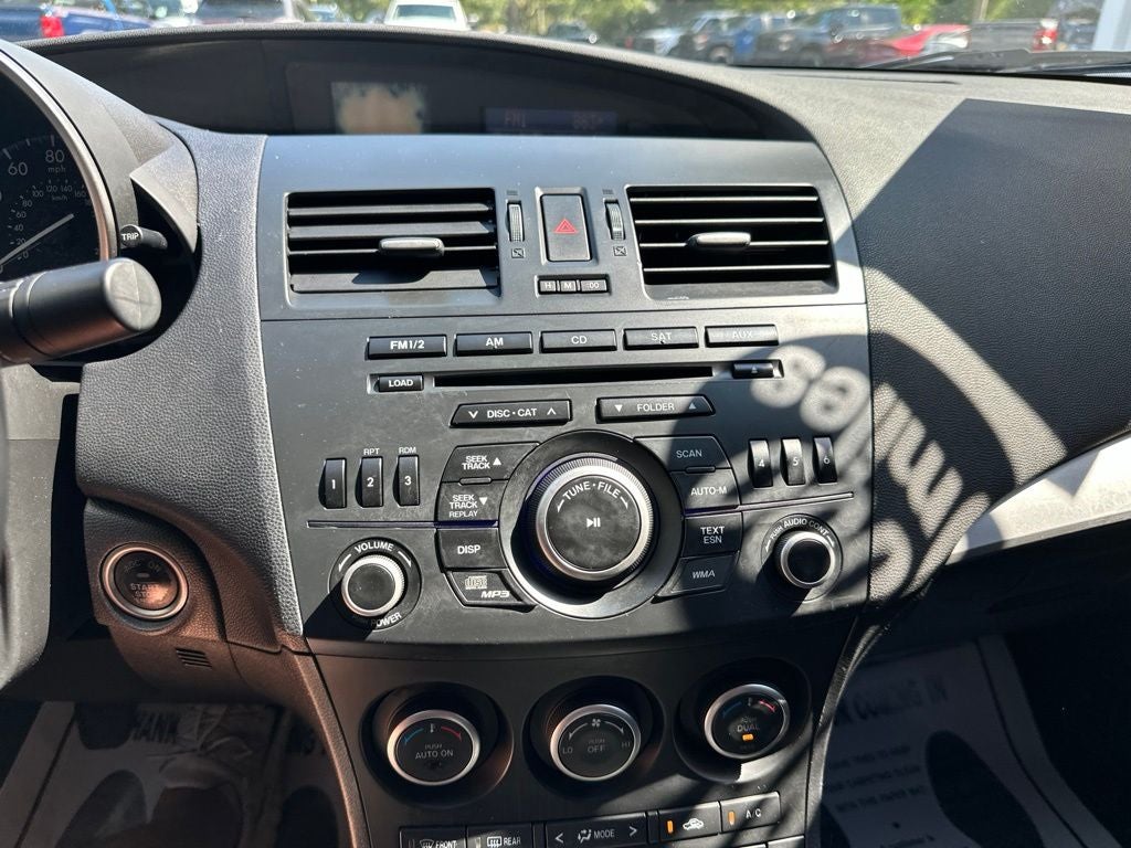 2013 Mazda Mazda3 i Touring
