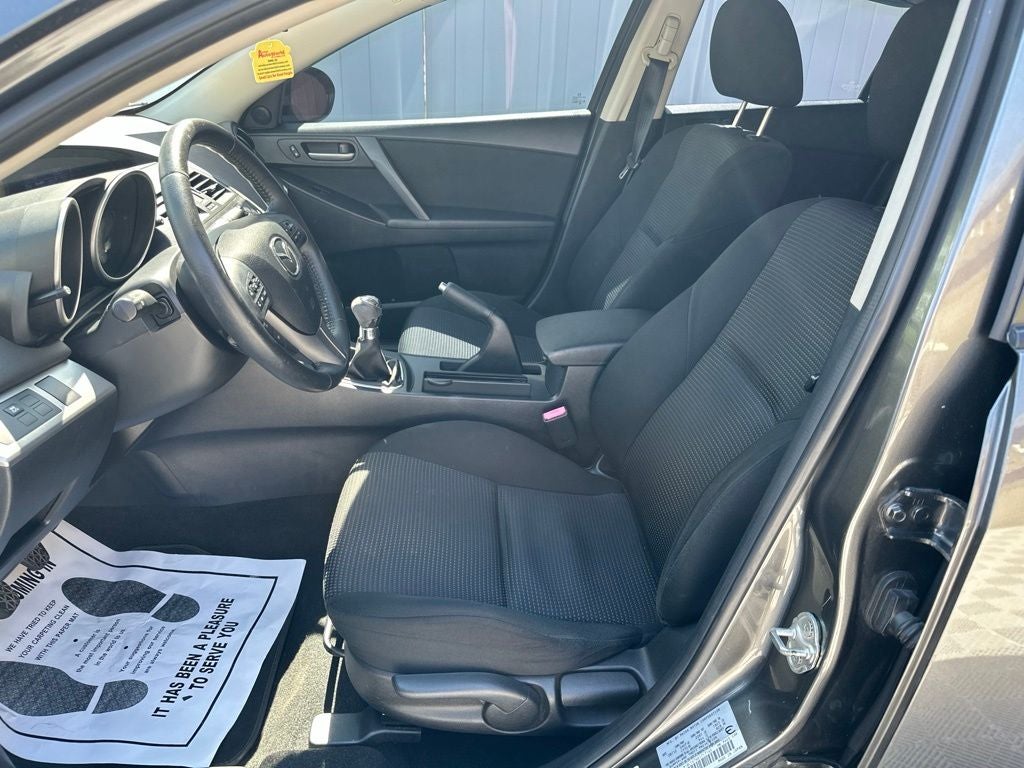 2013 Mazda Mazda3 i Touring