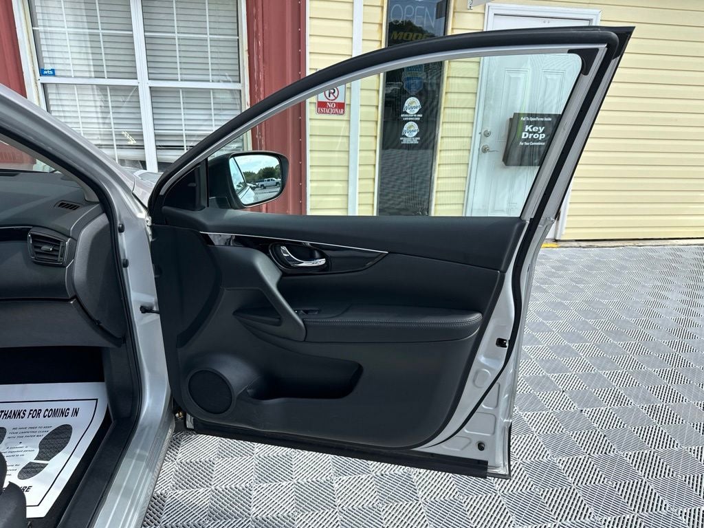 2017 Nissan Rogue Sport SL