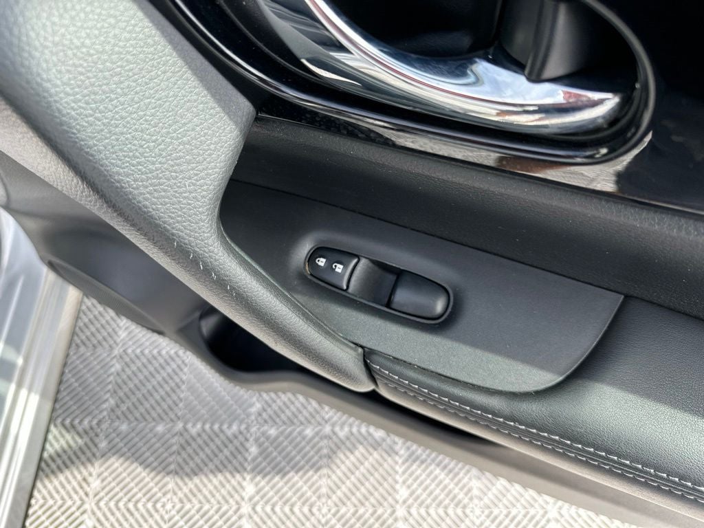 2017 Nissan Rogue Sport SL