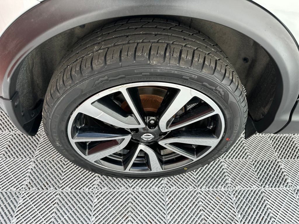 2017 Nissan Rogue Sport SL