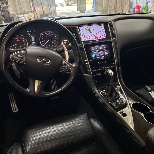 2015 INFINITI Q50 Sport