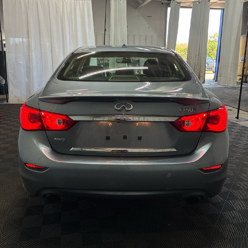2015 INFINITI Q50 Sport