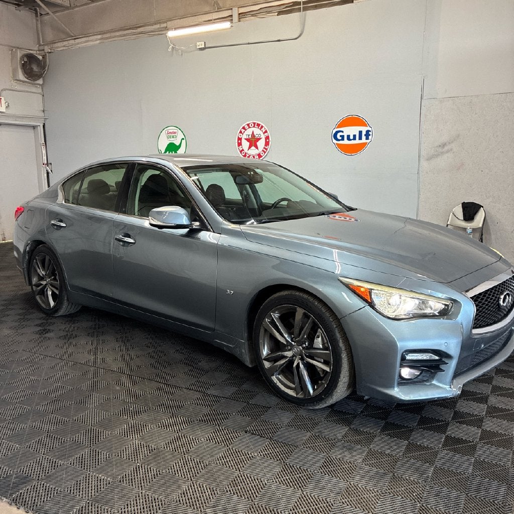 2015 INFINITI Q50 Sport