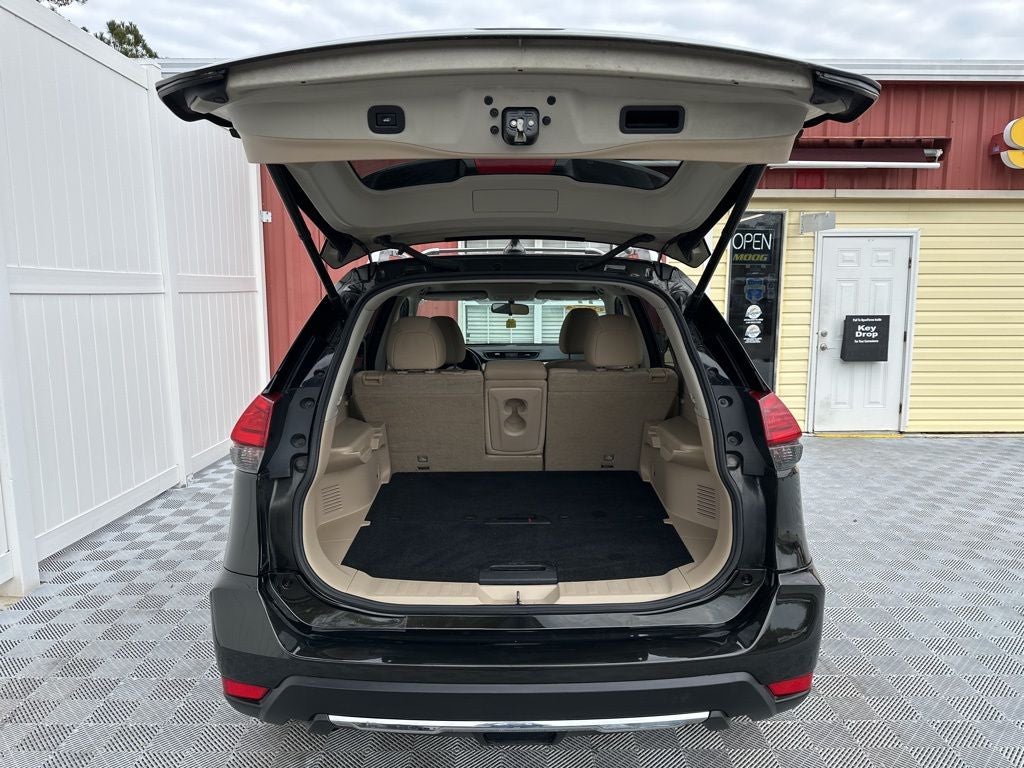 2017 Nissan Rogue SV
