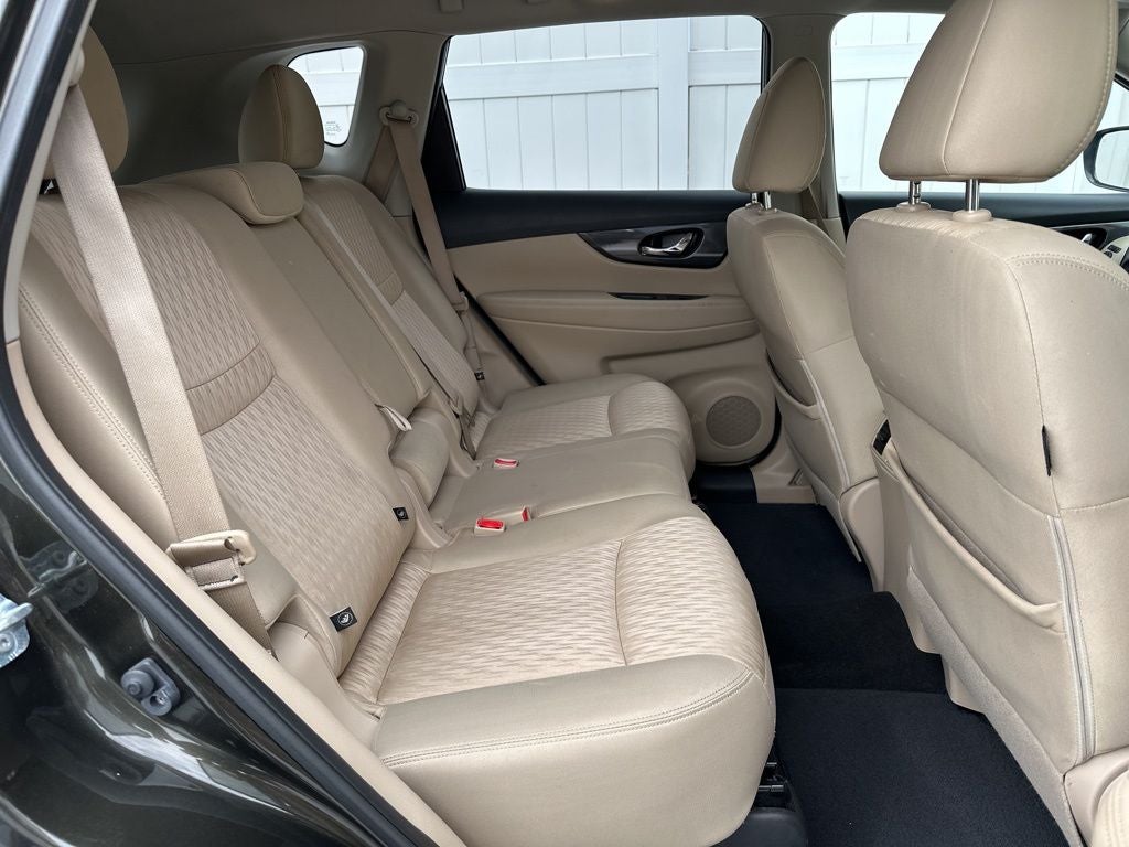 2017 Nissan Rogue SV