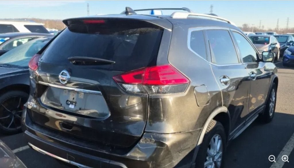 2017 Nissan Rogue SV