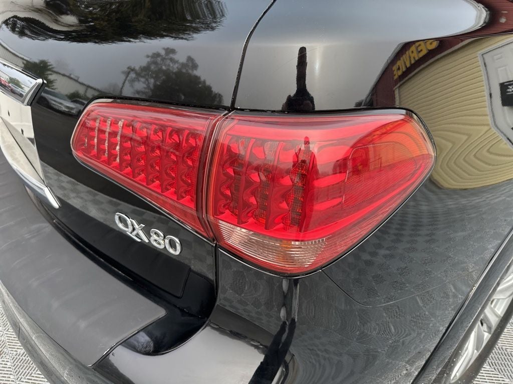 2017 INFINITI QX80 Base