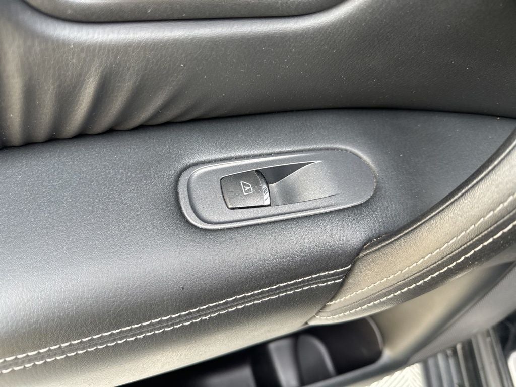 2017 INFINITI QX80 Base