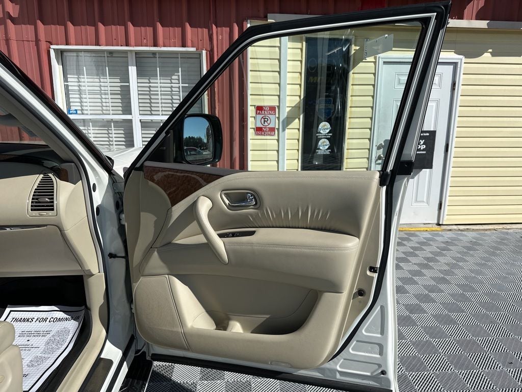 2017 INFINITI QX80 Base