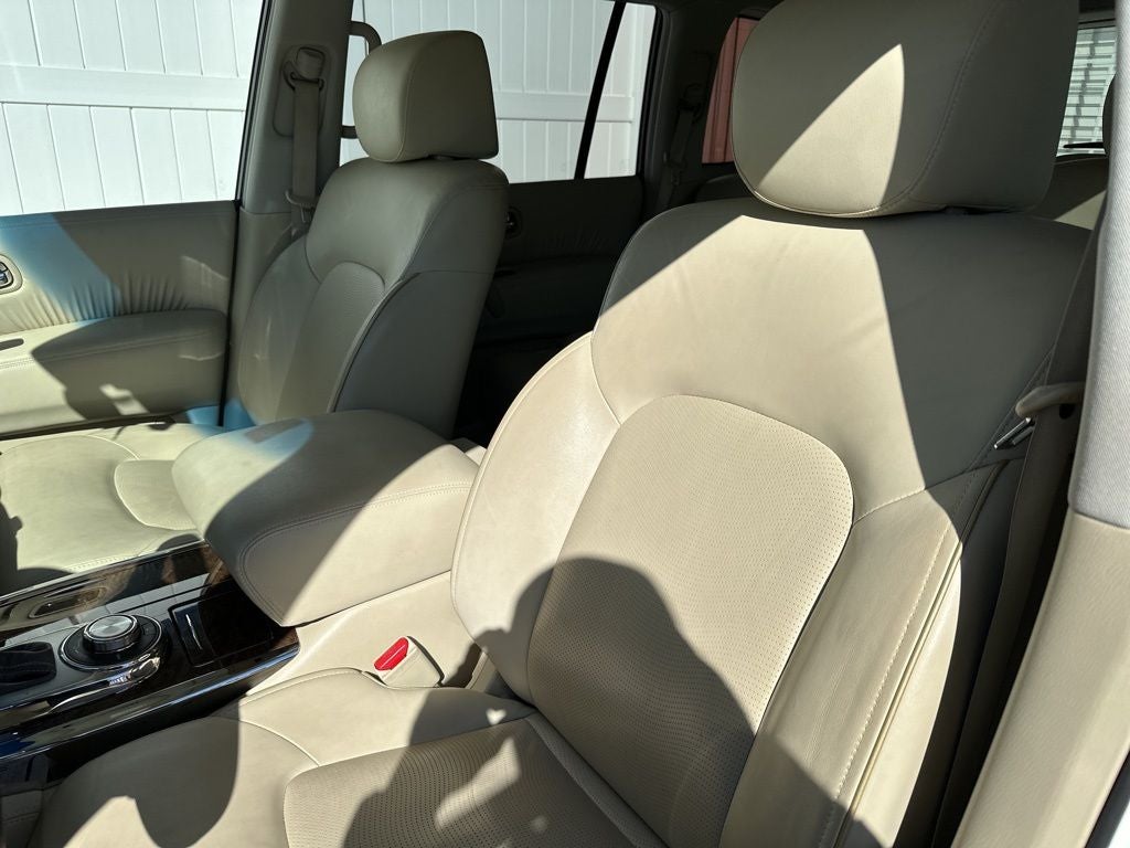 2017 INFINITI QX80 Base