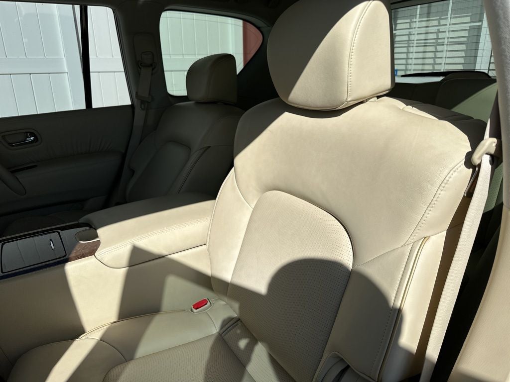 2017 INFINITI QX80 Base