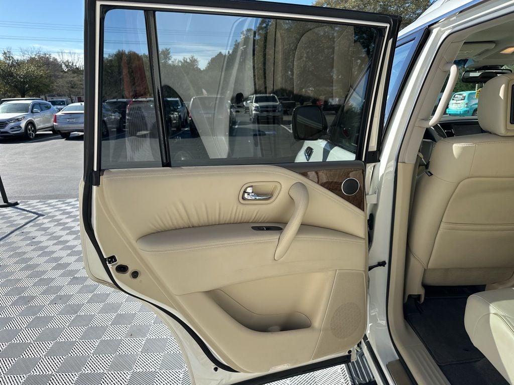 2017 INFINITI QX80 Base